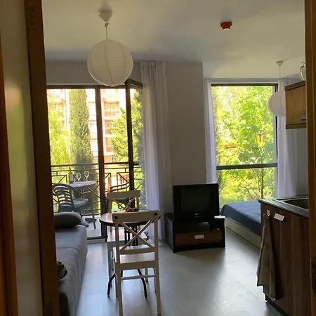 Apartment For4 Sunny *